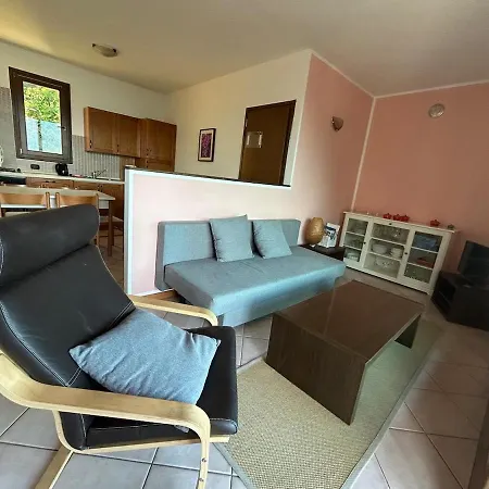 Lily Apartment, Stunning View Morbio