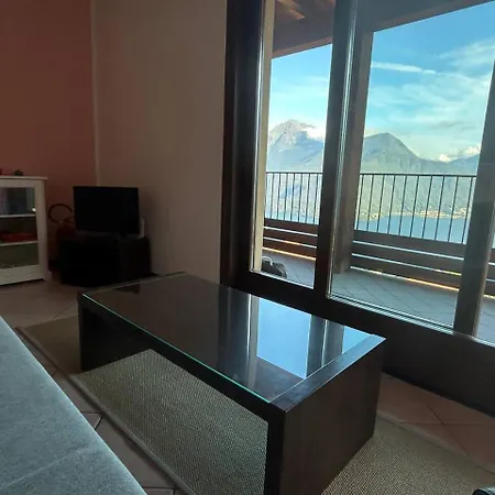 Lily Apartment, Stunning View * Morbio