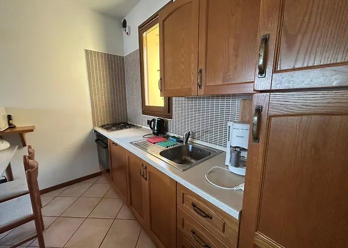 Lily Apartment, Stunning View Апартаменты