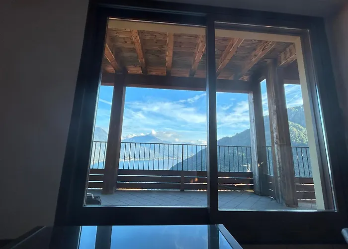 Апартаменты Lily Apartment, Stunning View Morbio