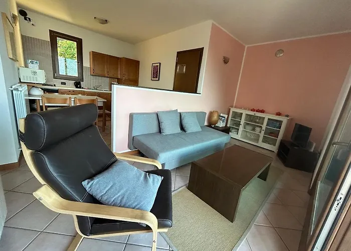 Lily Apartment, Stunning View Morbio