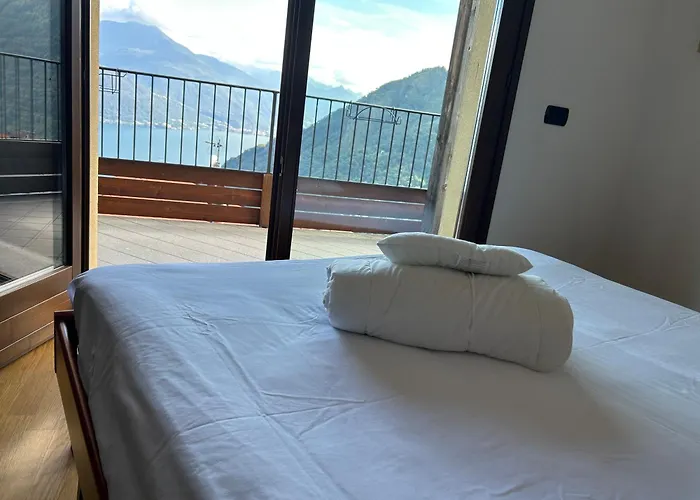 Lily Apartment, Stunning View Апартаменты